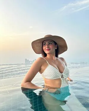 Zaara Yesmin OnlyFans Leaked Free Thumbnail Picture - #l8u2ObP8Ye