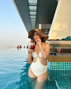 Zaara Yesmin OnlyFans Leaked Free Thumbnail Picture - #xcCnsmK0F4