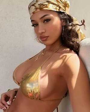 Zahraqazim OnlyFans Leaked Free Thumbnail Picture - #W59tLeMJAL