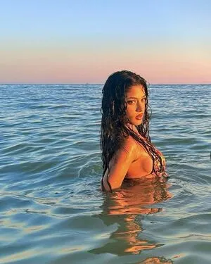 Zahraqazim OnlyFans Leaked Free Thumbnail Picture - #u96Af6vMIC