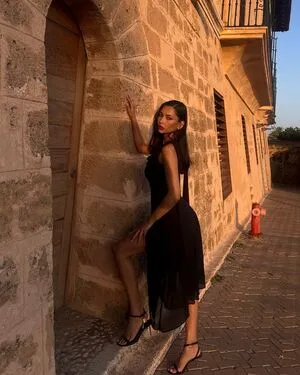 Zaina Sarah OnlyFans Leaked Free Thumbnail Picture - #0cBzJvT3Ia