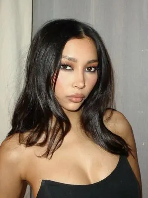 Zaina Sarah OnlyFans Leaked Free Thumbnail Picture - #ylFuP1H0fL
