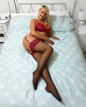 Zandra May OnlyFans Leaked Free Thumbnail Picture - #Hk1INKxoFP