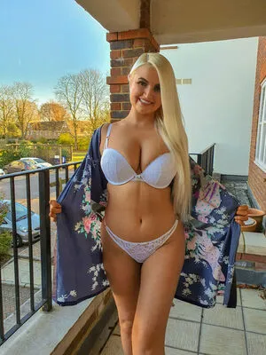 Zandra May OnlyFans Leaked Free Thumbnail Picture - #YvZgm62VKq