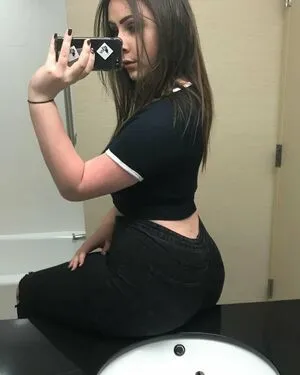 Zara OnlyFans Leaked Free Thumbnail Picture - #1ZAaDJCiig