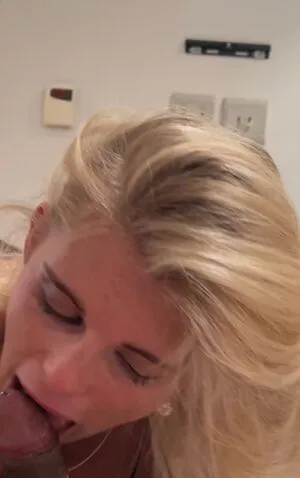 Zara Deeley OnlyFans Leaked Free Thumbnail Picture - #1VGMIHuxuz