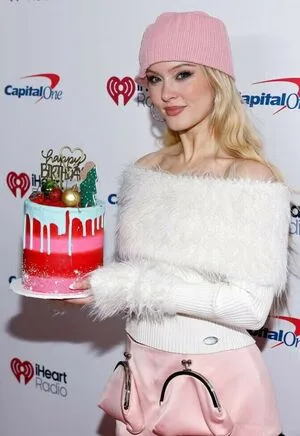 Zara Larsson OnlyFans Leaked Free Thumbnail Picture - #40Ge9r2epZ