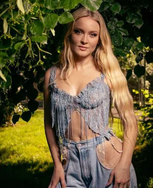 Zara Larsson OnlyFans Leaked Free Thumbnail Picture - #971mwa5d0a