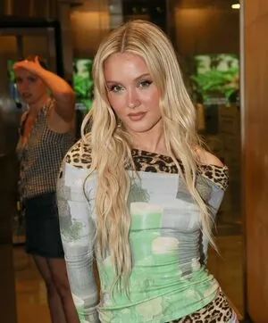 Zara Larsson OnlyFans Leaked Free Thumbnail Picture - #B0uuxTSh9c