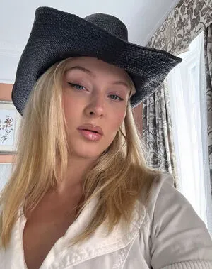 Zara Larsson OnlyFans Leaked Free Thumbnail Picture - #CywSjIG0nI