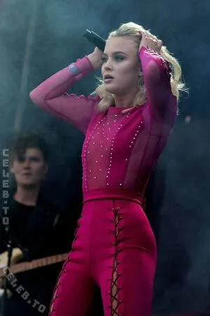 Zara Larsson OnlyFans Leaked Free Thumbnail Picture - #IsO4atjVll