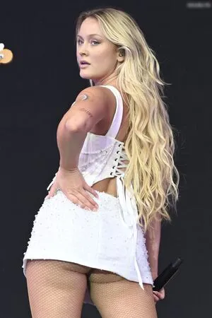 Zara Larsson OnlyFans Leaked Free Thumbnail Picture - #KuhUlf88Ui