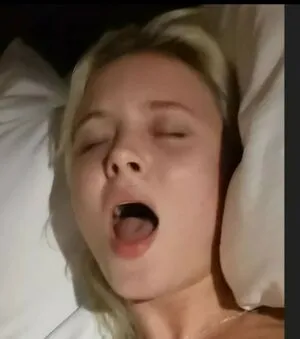 Zara Larsson OnlyFans Leaked Free Thumbnail Picture - #Nzb64AbWVv