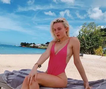 Zara Larsson OnlyFans Leaked Free Thumbnail Picture - #Oth70kP0iL