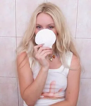 Zara Larsson OnlyFans Leaked Free Thumbnail Picture - #TfV4iiTSer