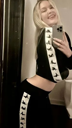 Zara Larsson OnlyFans Leaked Free Thumbnail Picture - #U6yp854aiv