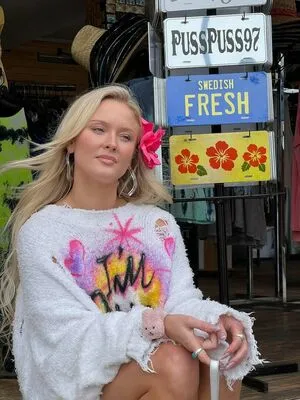 Zara Larsson OnlyFans Leaked Free Thumbnail Picture - #WM3CNYPSz3