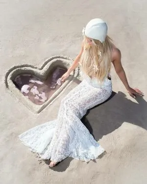 Zara Larsson OnlyFans Leaked Free Thumbnail Picture - #YJ20q83syL