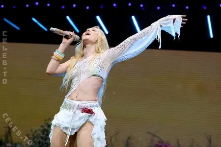 Zara Larsson OnlyFans Leaked Free Thumbnail Picture - #pktl41qpZW