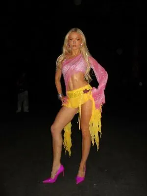 Zara Larsson OnlyFans Leaked Free Thumbnail Picture - #s7V3a4EoaF