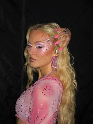 Zara Larsson OnlyFans Leaked Free Thumbnail Picture - #shPcyJAVSI