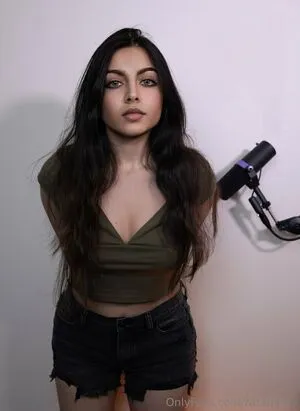 Zaradar Tv OnlyFans Leaked Free Thumbnail Picture - #x6K6pCaCji