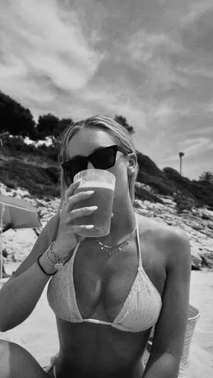 Zarah Ellen OnlyFans Leaked Free Thumbnail Picture - #14vrfR2BU4