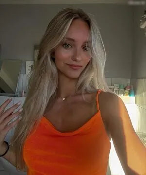 Zarah Ellen OnlyFans Leaked Free Thumbnail Picture - #2Wdw4XPv7W