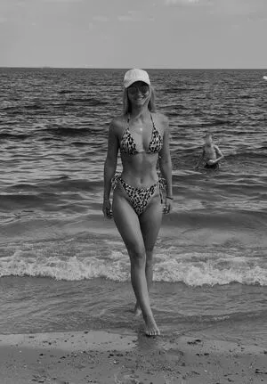 Zarah Ellen OnlyFans Leaked Free Thumbnail Picture - #GjsMBel2b4