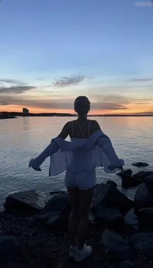 Zarah Ellen OnlyFans Leaked Free Thumbnail Picture - #joIhY3HKI0