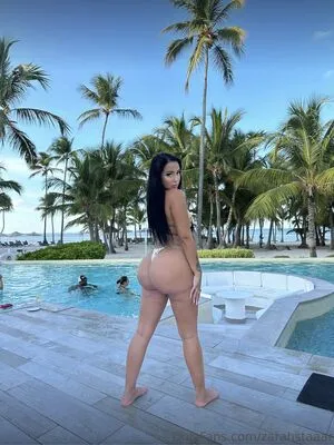 Zarahstaar OnlyFans Leaked Free Thumbnail Picture - #cKrSP8tbg5