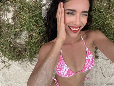 Zarias OnlyFans Leaked Free Thumbnail Picture - #UCuYuQ3XU2