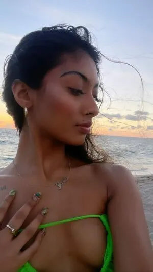 Zaza OnlyFans Leaked Free Thumbnail Picture - #EGPtegi2mp