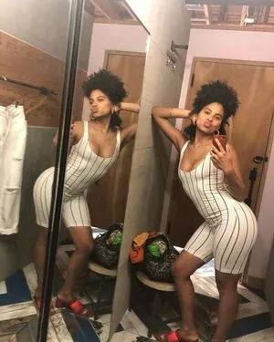 Zazie Beetz OnlyFans Leaked Free Thumbnail Picture - #ZCUrfQ5Hx7