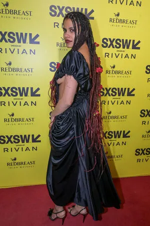 Zazie Beetz OnlyFans Leaked Free Thumbnail Picture - #dV8kx7DyO8