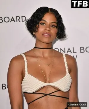 Zazie Beetz OnlyFans Leaked Free Thumbnail Picture - #pMBBAOlMq1