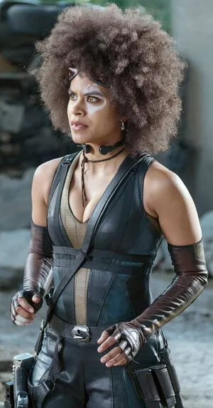 Zazie Beetz OnlyFans Leaked Free Thumbnail Picture - #sUS3nTX7Vk