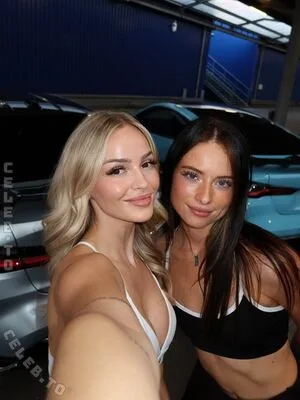 Zclina OnlyFans Leaked Free Thumbnail Picture - #FfCvme5May