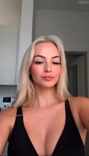 Zclina OnlyFans Leaked Free Thumbnail Picture - #x9LgZMqOhT