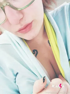 Zee765420 OnlyFans Leaked Free Thumbnail Picture - #x2ylA6pC0m