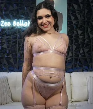 Zeebellaire OnlyFans Leaked Free Thumbnail Picture - #YCN255OAFb