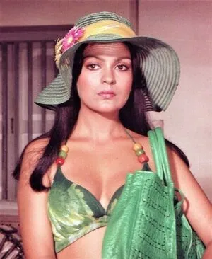 Zeenat Aman OnlyFans Leaked Free Thumbnail Picture - #E8BytbDrPm