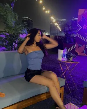 Zel3ya OnlyFans Leaked Free Thumbnail Picture - #aqKdidz73N