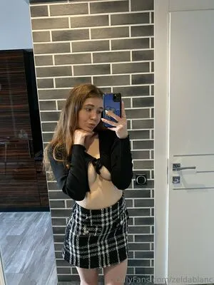 Zeldablanc OnlyFans Leaked Free Thumbnail Picture - #pClHyxriO8