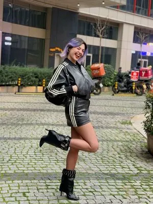 Zelderler OnlyFans Leaked Free Thumbnail Picture - #TSYibmXdia