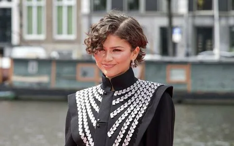 Zendaya OnlyFans Leaked Free Thumbnail Picture - #6NofeTvPX7
