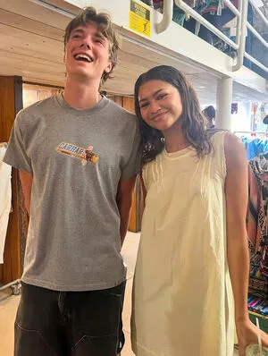 Zendaya OnlyFans Leaked Free Thumbnail Picture - #NM0Mj1a7a6