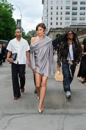 Zendaya OnlyFans Leaked Free Thumbnail Picture - #NrUOYYfTA3