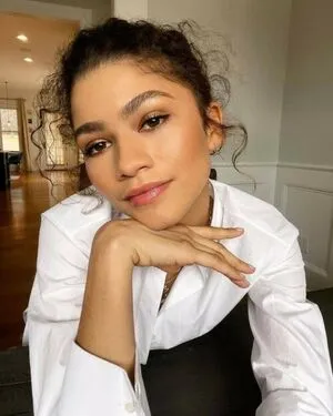 Zendaya OnlyFans Leaked Free Thumbnail Picture - #R0MtJ6Jmcu