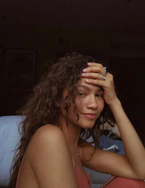 Zendaya OnlyFans Leaked Free Thumbnail Picture - #WjplLIAchj